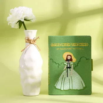 Literatūrinis ir gaivus stilius Šviesiai žalia mergaitė Širdis Mini Aukštas grožis Kūrybinė tendencija A6 Mokymosi ir biuro įrašų sąsiuvinis